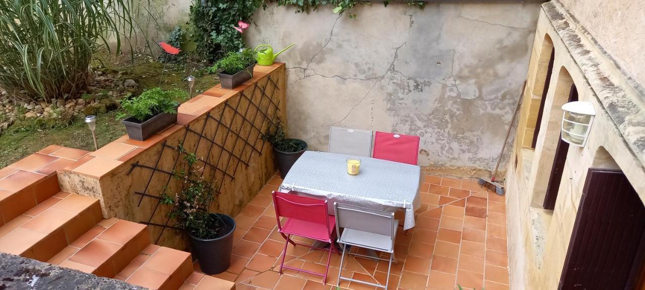 Studio Avec Terrasse Et Jardinet En Centre Ville Bergerac Eksteriør billede